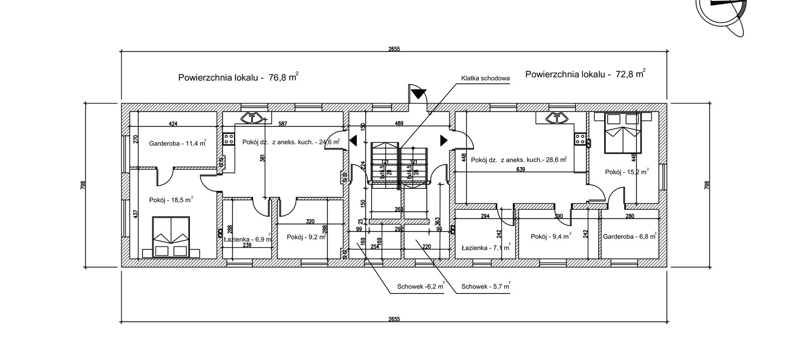Rzut przyziemia przebudowywanego budynku przy ul. Grunwaldzkiej, dwa lokale o powierzchni 76,8 i 72,8 m² po obu stronach wspólnej klatki schodowej